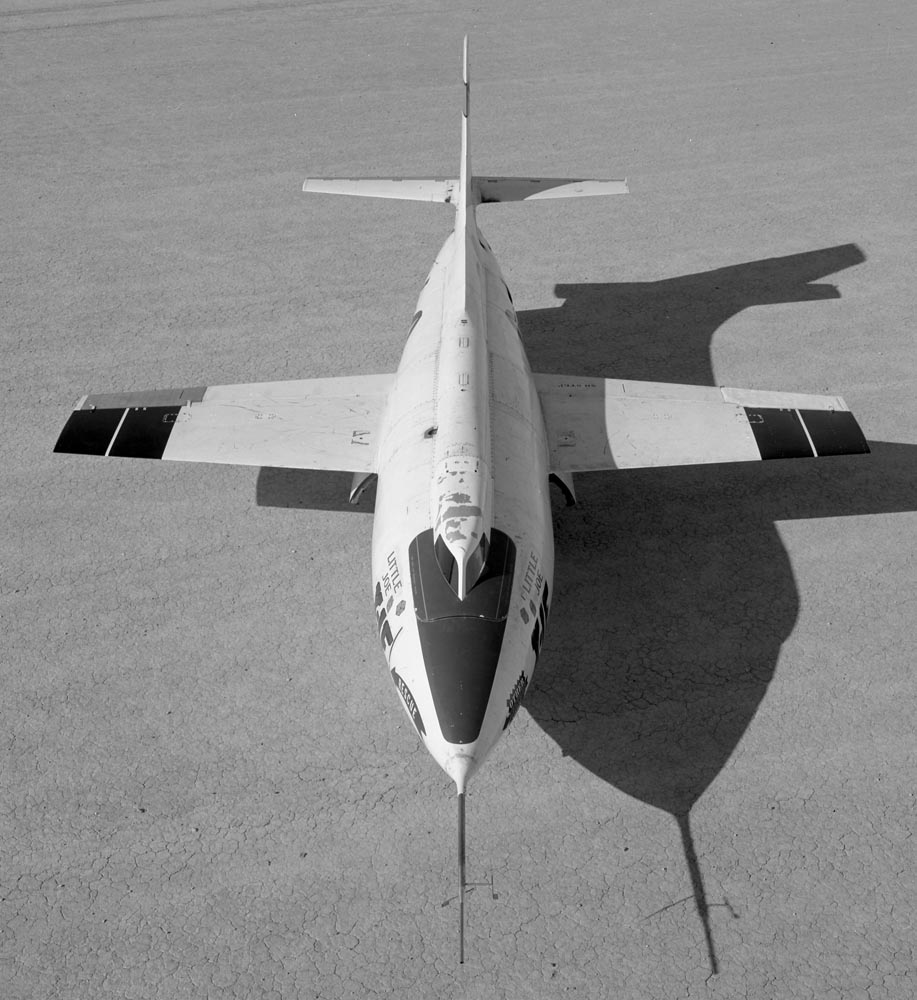 X-1E-1.jpg